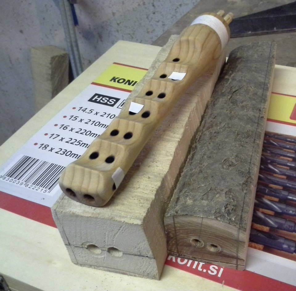 White Carniolan diple chanter (lime wood)